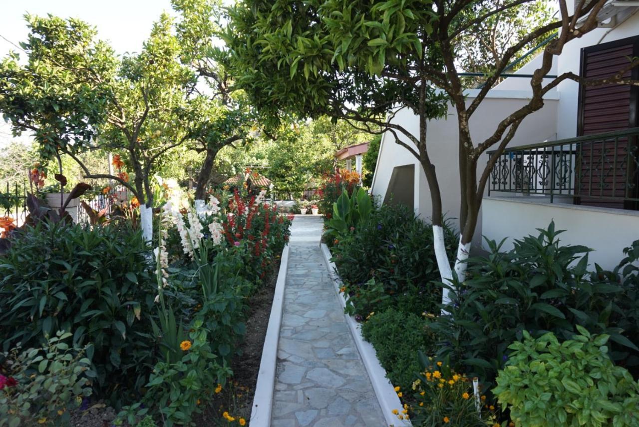 Villa Nikolaou Parga Esterno foto
