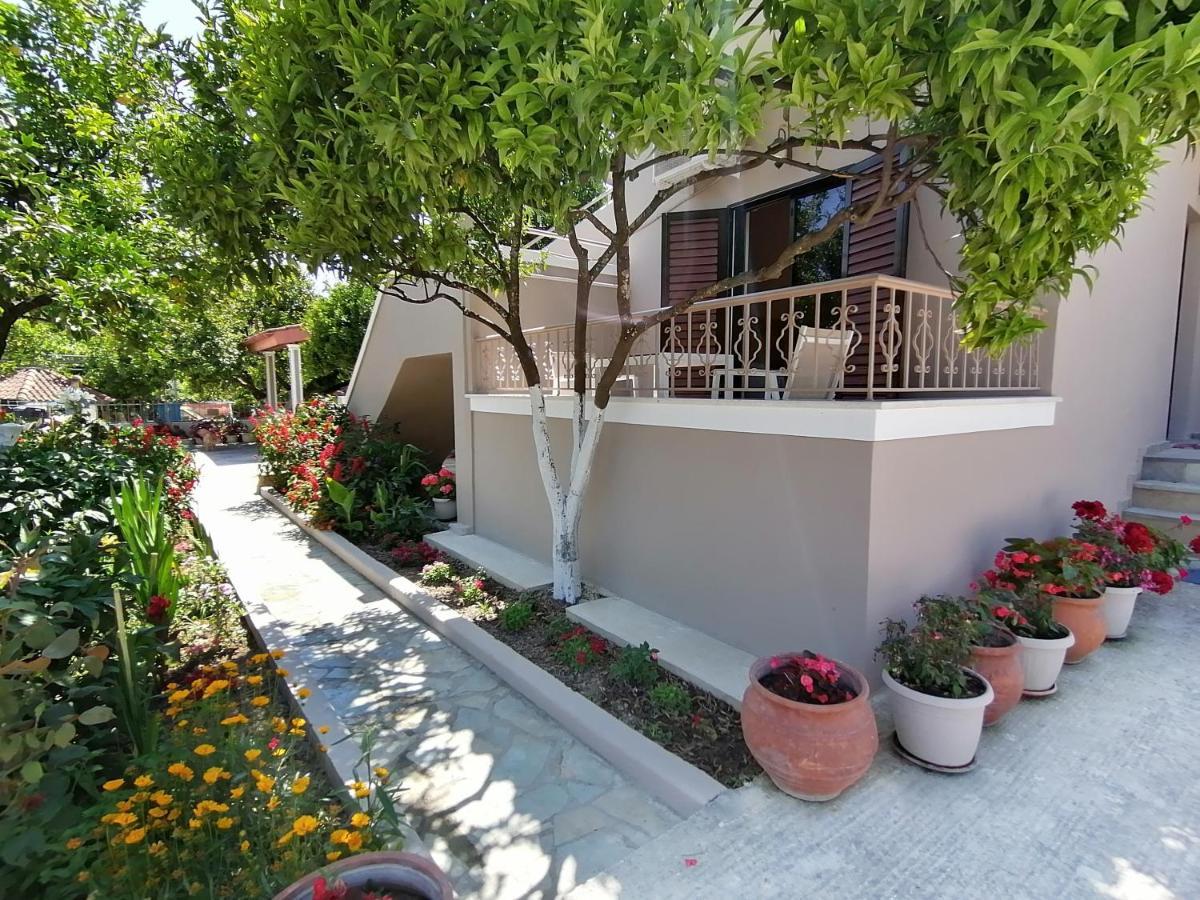 Villa Nikolaou Parga Esterno foto
