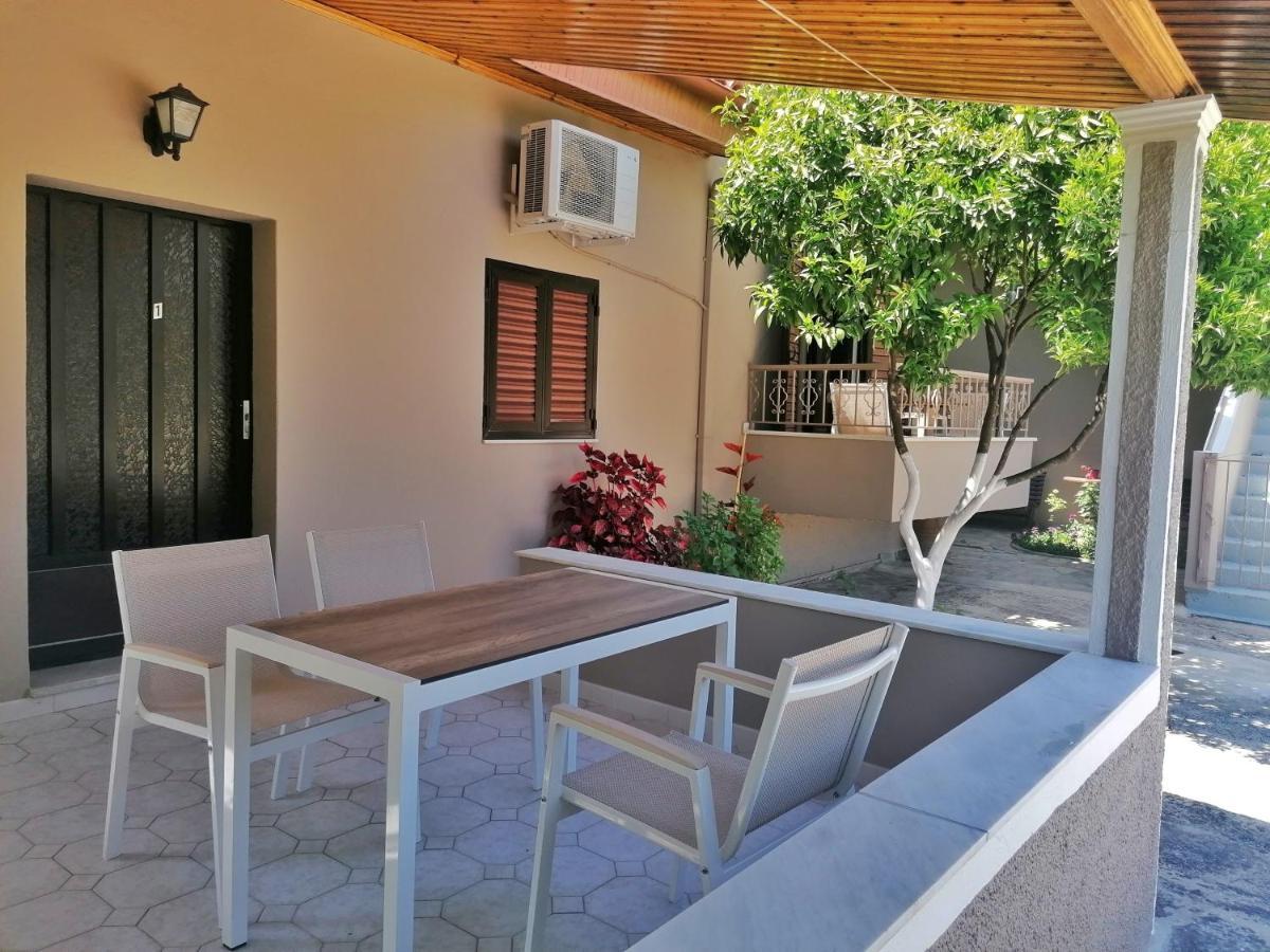 Villa Nikolaou Parga Esterno foto