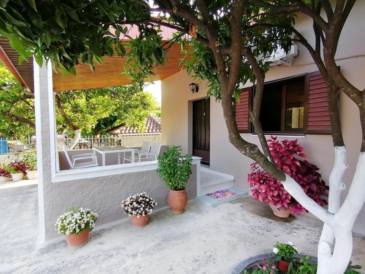 Villa Nikolaou Parga Esterno foto