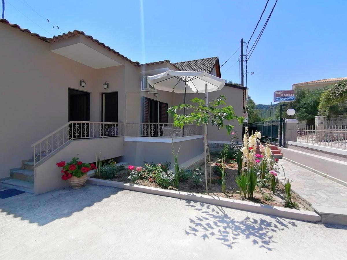 Villa Nikolaou Parga Esterno foto